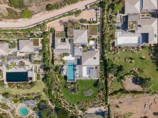 Photographie au drone d'une villa en Corse